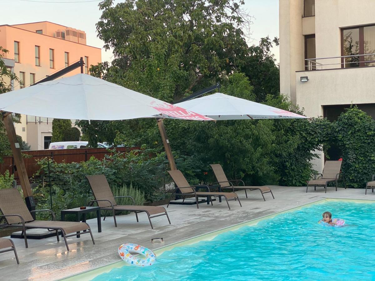 Hotel Perla Timisoara Bagian luar foto