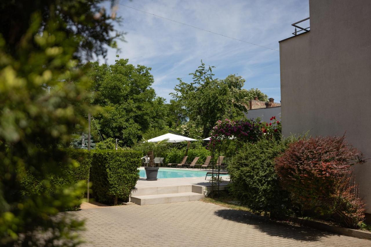 Hotel Perla Timisoara Bagian luar foto