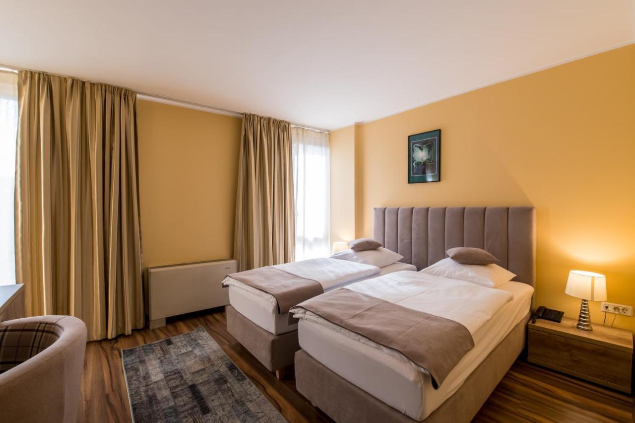 Hotel Perla Timisoara Bagian luar foto