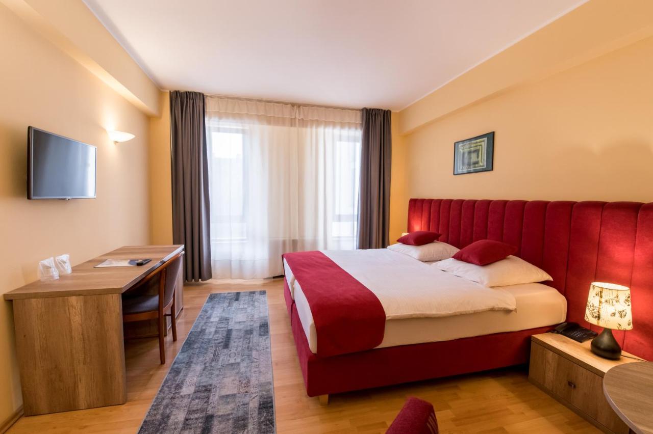 Hotel Perla Timisoara Bagian luar foto