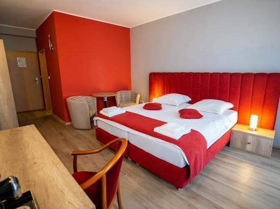 Hotel Perla Timisoara Bagian luar foto