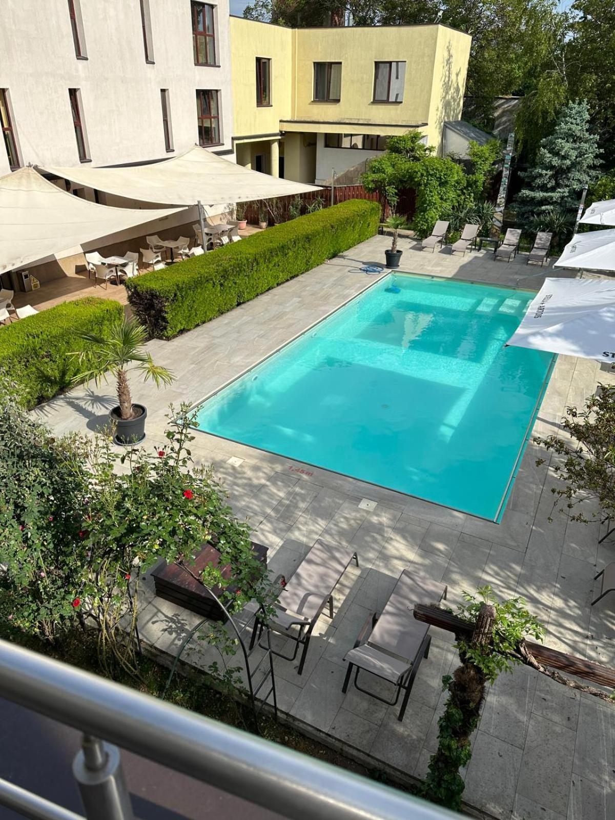 Hotel Perla Timisoara Bagian luar foto